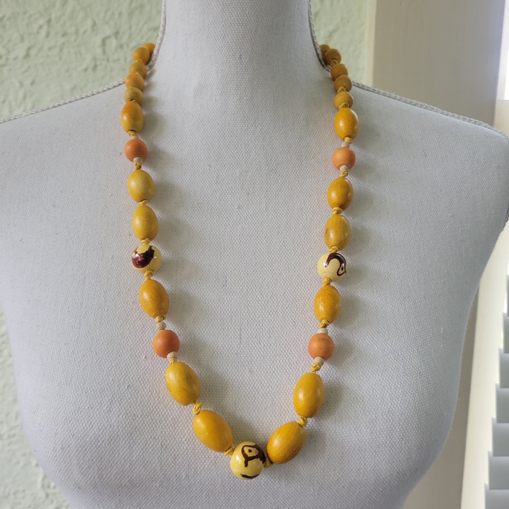 Vintage Hand Hand Painted birds Wooden Necklace 29"